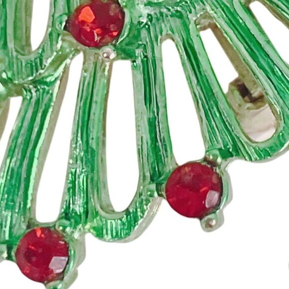 Vintage Christmas Tree Brooch Gold Tone Enamel Red Rhinestones Mid Century Retro - Picture 6 of 9